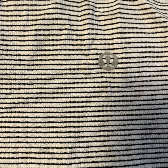 Lululemon Swiftly Striped size 8 - Picture 3 of 3